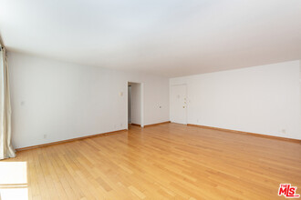 1411 N Harper Ave-Unit -2 in West Hollywood, CA - Foto de edificio - Building Photo