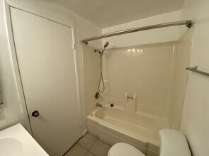 2872 Casey St in San Diego, CA - Building Photo - Building Photo