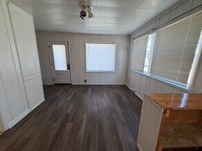 112 E Van Buren St in Leesburg, IN - Building Photo - Building Photo