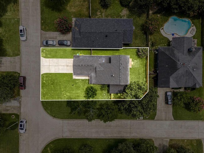 90 W High Oaks Cir in Spring, TX - Building Photo - Building Photo