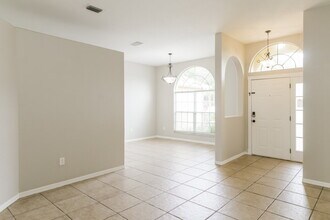 1837 Tangledvine Dr in Zephyrhills, FL - Building Photo - Building Photo