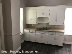 751 Clancy Ave NE in Grand Rapids, MI - Building Photo - Building Photo