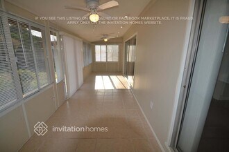 17363 Saticoy St in Los Angeles, CA - Building Photo - Building Photo