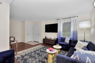 The Estates At Lafayette Square in Mobile, AL - Foto de edificio - Building Photo