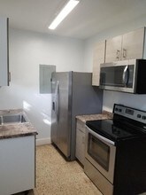 1245 NE 127th St-Unit -1 in North Miami, FL - Building Photo - Building Photo