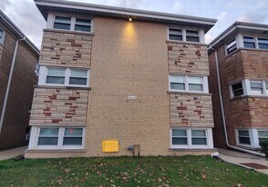 2650 N Harlem Ave in Elmwood Park, IL - Building Photo
