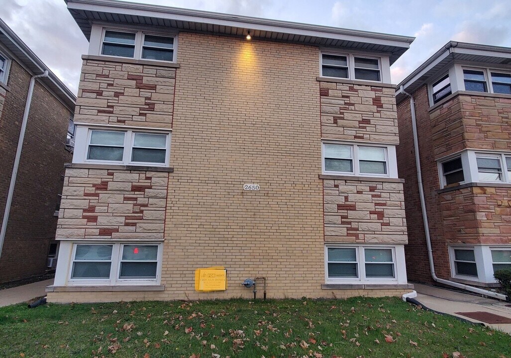 2650 N Harlem Ave in Elmwood Park, IL - Building Photo
