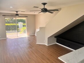 10983 Winter Crest Dr in Riverview, FL - Building Photo - Building Photo