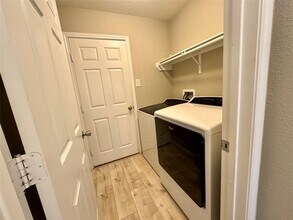 18804 Sinea Dr in Houston, TX - Foto de edificio - Building Photo