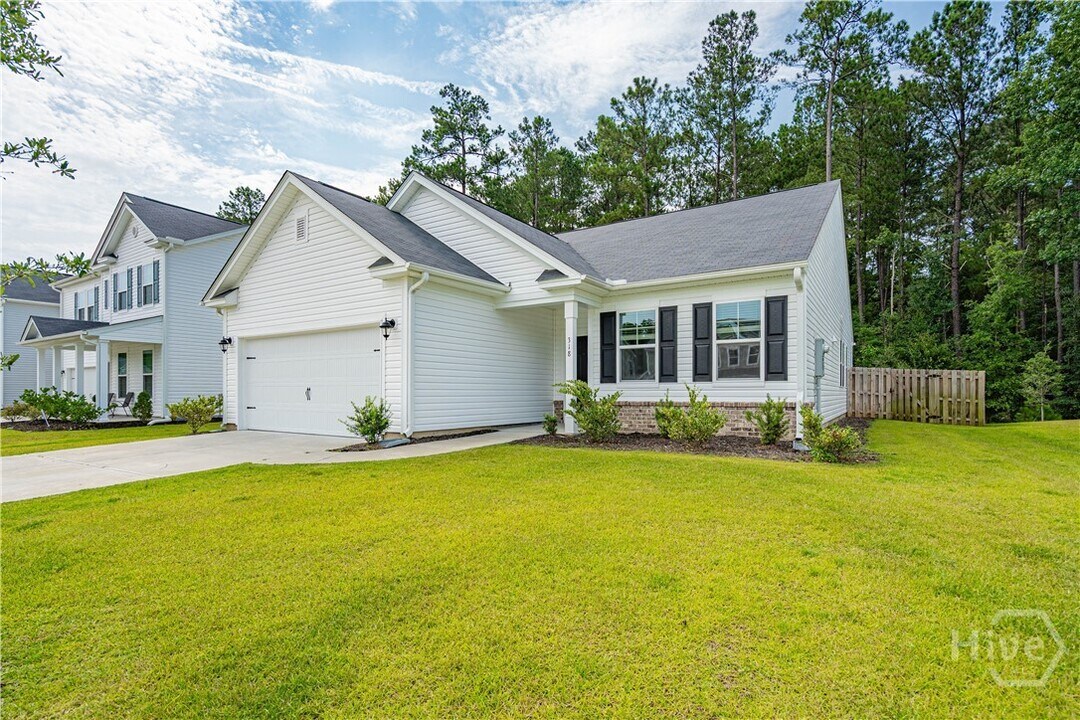 318 Serengeti Blvd in Pooler, GA - Building Photo