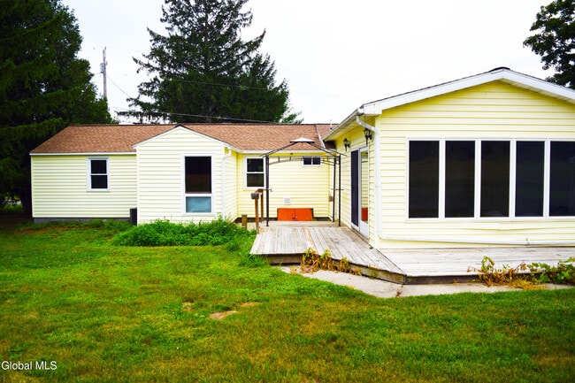 1294 County Route 403 in Greenville, NY - Building Photo - Building Photo