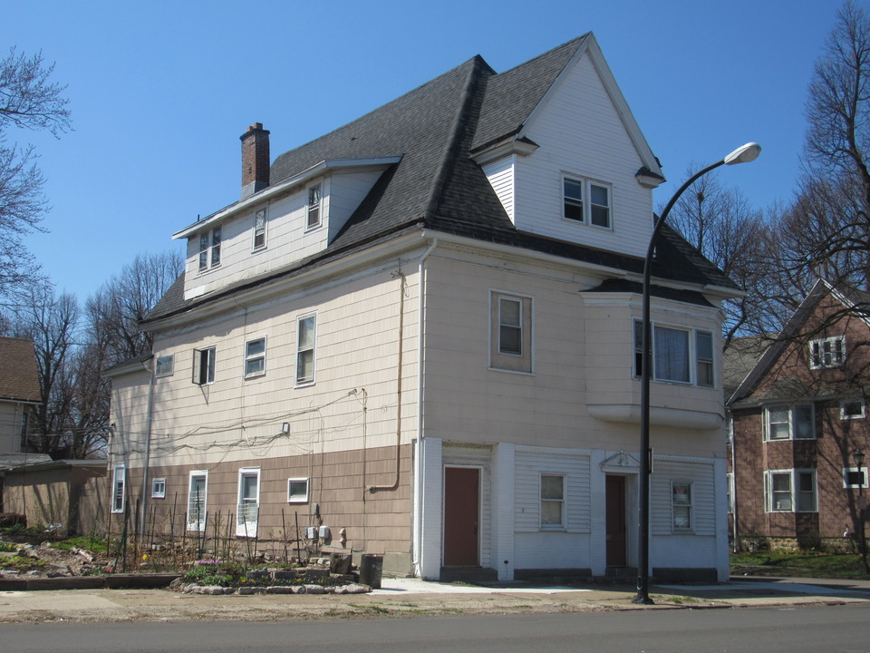 346 Parkdale Ave in Buffalo, NY - Building Photo