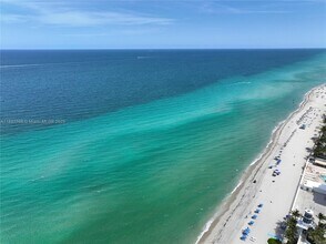 3101 S Ocean Dr in Hollywood, FL - Foto de edificio - Building Photo