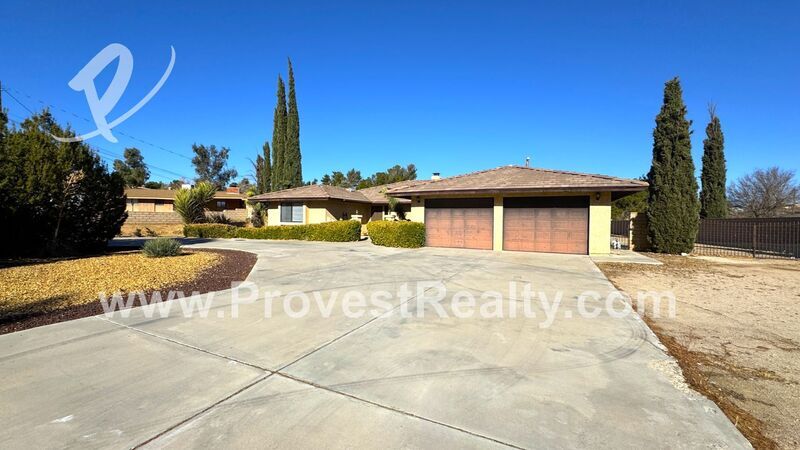 18642 Orange St in Hesperia, CA - Building Photo