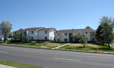 Garden Apartments in Colorado Springs, CO - Building Photo - Building Photo