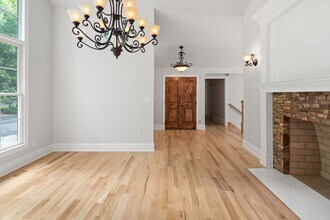 85 Forest Rd in Asheville, NC - Building Photo - Building Photo