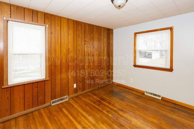 312 E 317th St in Willowick, OH - Building Photo - Building Photo