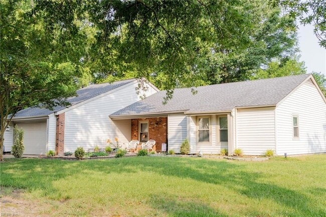 property at 1545 Lakeport Ct