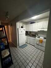 800 Bearses Way, Unit 6EC in Hyannis, MA - Building Photo - Building Photo