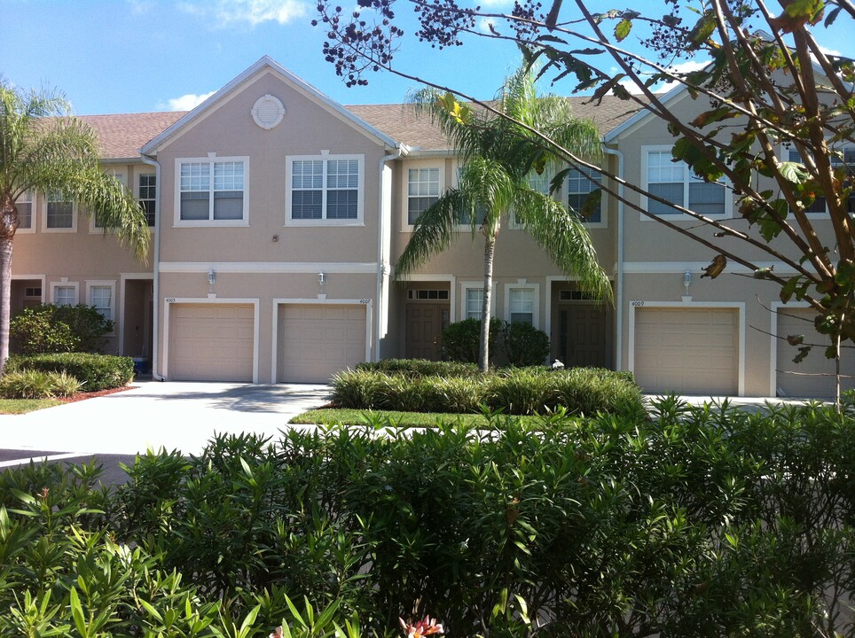 3853 Virga Blvd in Sarasota, FL - Building Photo