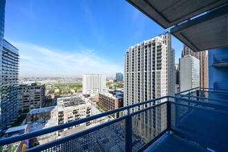 1305 S Michigan Ave in Chicago, IL - Building Photo - Building Photo