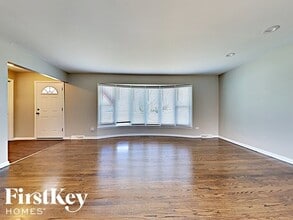 16322 Kenwood Ave in South Holland, IL - Building Photo - Building Photo