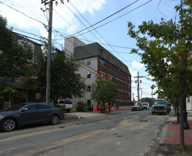 Cooper Village Apartments in Camden, NJ - Building Photo - Building Photo