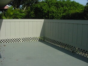 4037 NW Cinnamon Tree Cir in Jensen Beach, FL - Foto de edificio - Building Photo