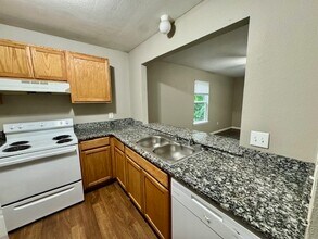 114 Neal St in Farmington, AR - Building Photo - Building Photo