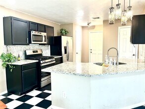 19111 Canaras Ct in Katy, TX - Building Photo - Building Photo