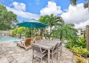 1773 NW 37th St in Oakland Park, FL - Building Photo - Building Photo