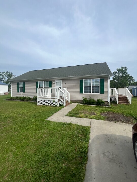 905 Martina Ct in Myrtle Beach, SC - Building Photo