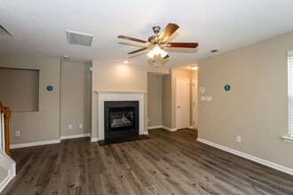 4509 Red Hook Rd in Monroe, NC - Foto de edificio - Building Photo