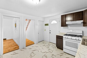 815 Chestnut St in Utica, NY - Building Photo - Building Photo