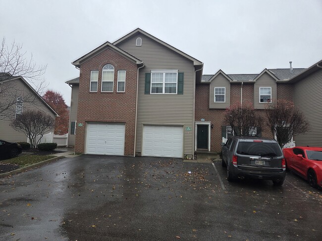 770 Mystic Pointe Dr, Unit 770