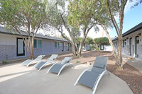 Madison Apartments in Phoenix, AZ - Foto de edificio - Building Photo