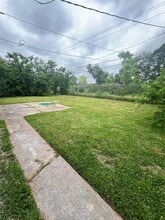 10902 Jutland Rd in Houston, TX - Building Photo - Building Photo