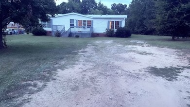 914 Morgan Sellers Rd in Wadesboro, NC - Building Photo - Building Photo