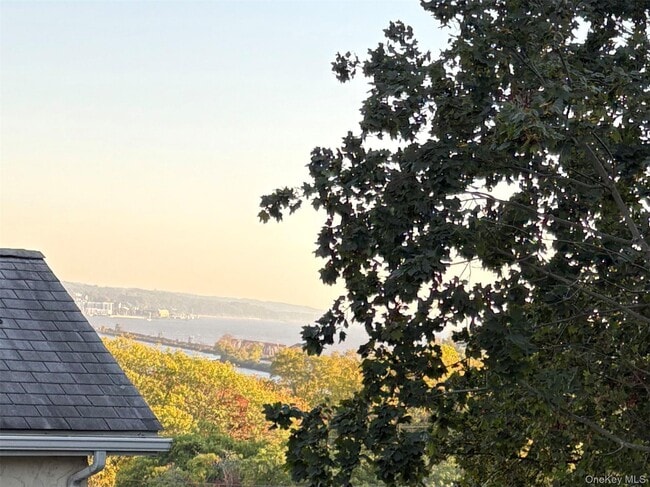 2 Wayne St in Croton-on-Hudson, NY - Building Photo - Building Photo