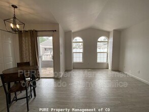 5708 W Asbury Pl in Lakewood, CO - Building Photo - Building Photo