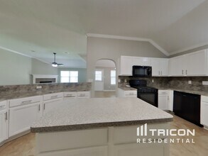 21478 Olympic Forest Dr in Porter, TX - Building Photo - Building Photo