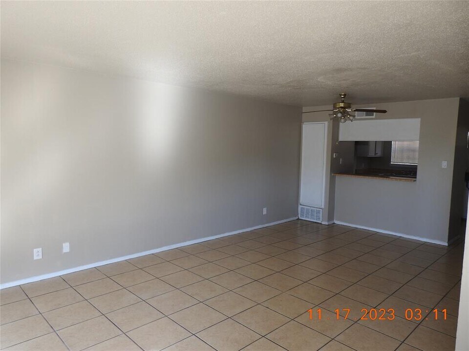 6405 Westward St in Houston, TX - Building Photo
