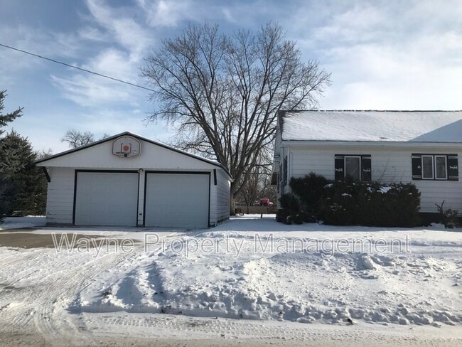 503 NE 3rd St in Eagle Grove, IA - Building Photo - Building Photo