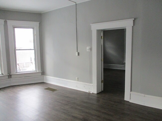 610 S 5th St-Unit -B in Terre Haute, IN - Building Photo - Building Photo