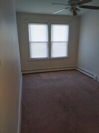 75 Newman Ave photo'