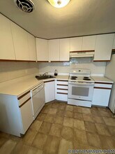 20 Riverside St, Unit 3-2 in Watertown, MA - Building Photo - Building Photo