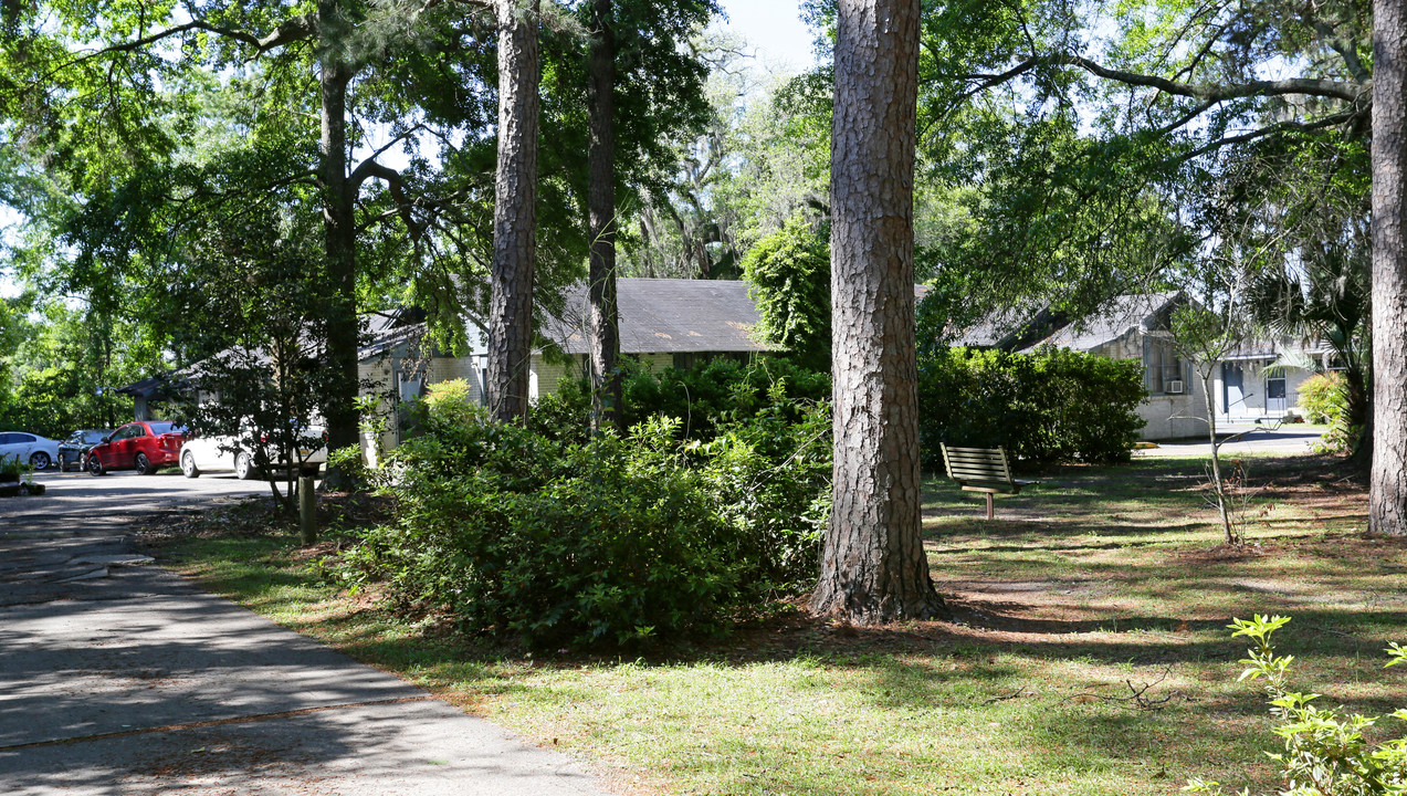 Glenview Inn in Tallahassee, FL - Building Photo