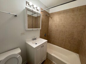 7940 S Greenwood 7938-7940 S Greenwood Chicago, IL 60619 in Chicago, IL - Building Photo - Building Photo