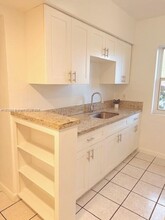 7610 Dickens Ave in Miami Beach, FL - Building Photo - Building Photo