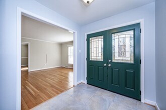 10216 Falconbridge Dr in Richmond, VA - Building Photo - Building Photo
